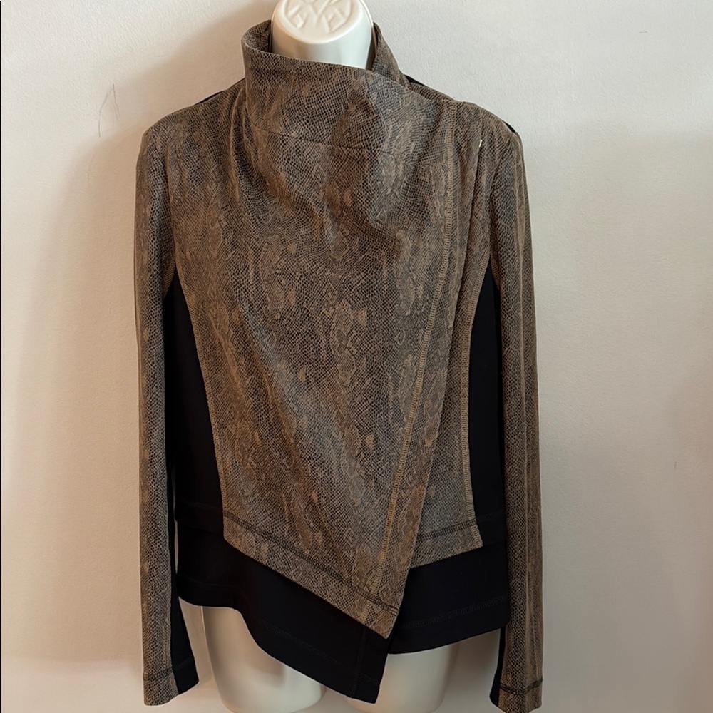 RACHEL Rachel Roy Snake-Print Asymmetrical Jacket with Black Panels Size Medium